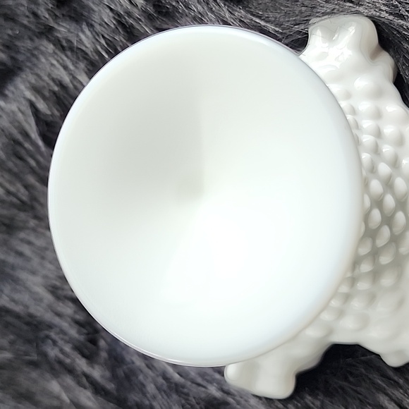 FENTON  LARGE WHITE MILK GLASS HOBNAIL COMPOTE PEDESTAL  DISH . - Picture 5 of 7